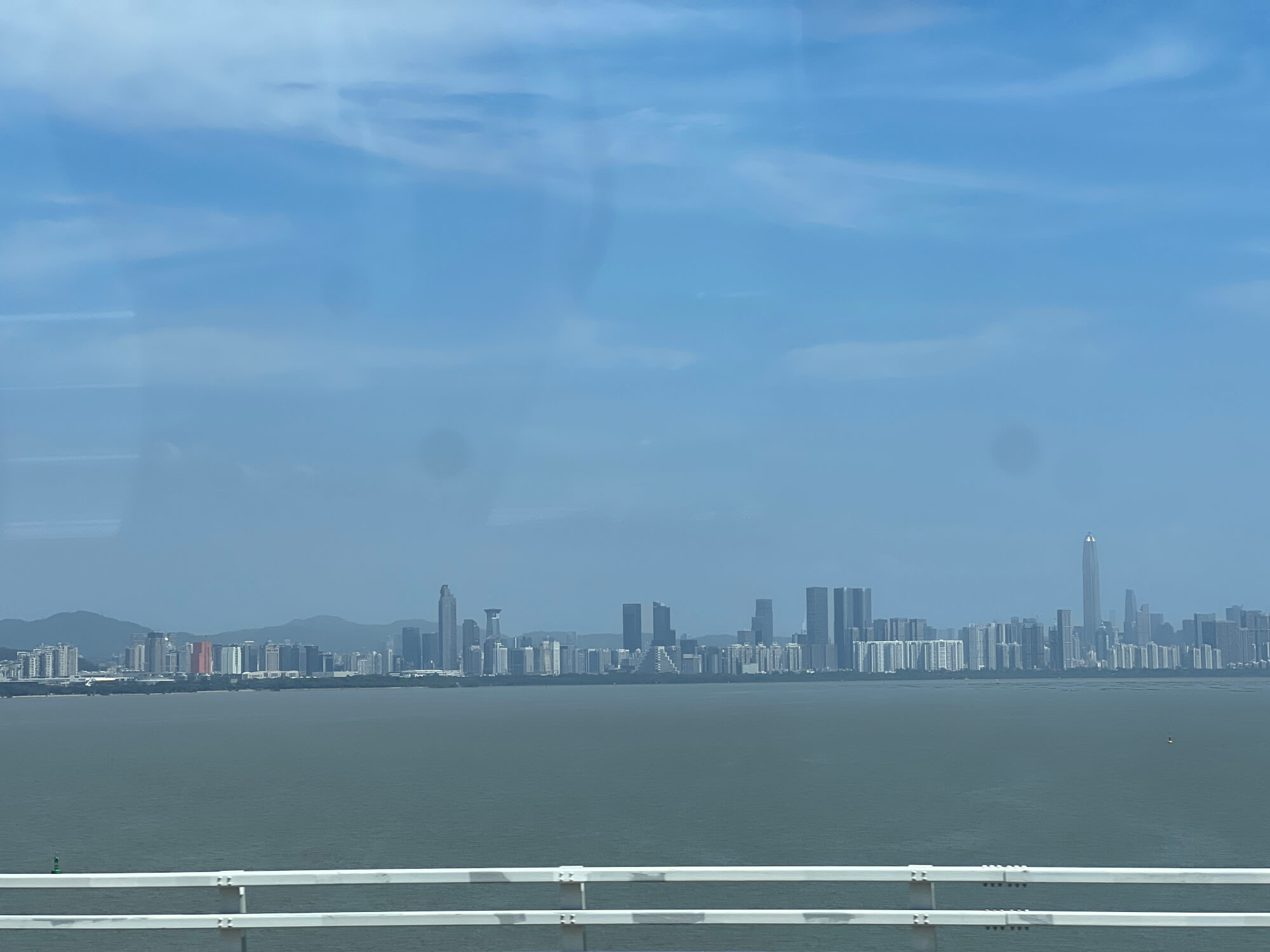 00_shenzhen_harbor.JPG