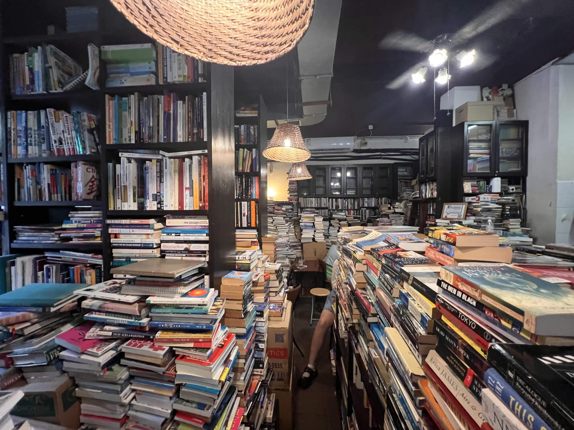 06_books.JPG